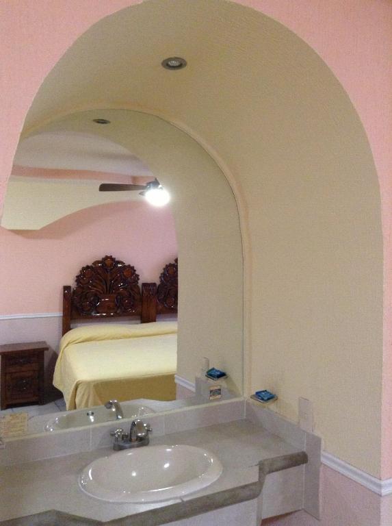 Hotel Casa Blanca 익스미킬판 외부 사진